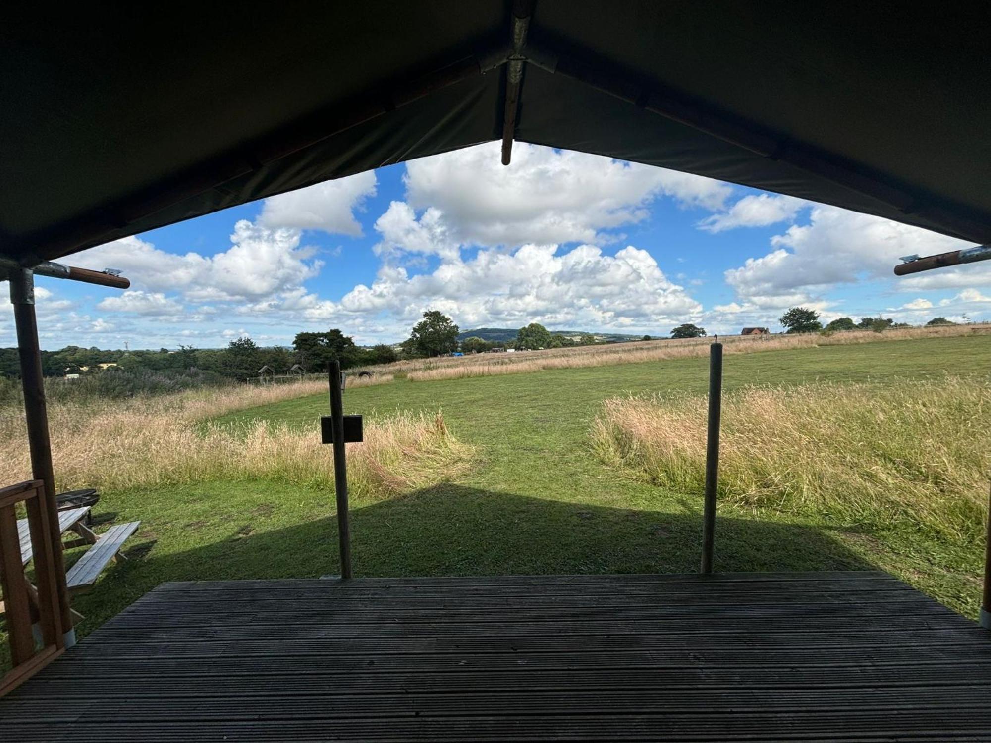 The Paddock Luxury tent Bredon
